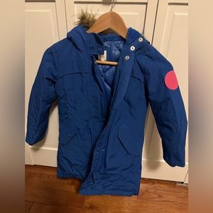 Girls heavyweight winter jacket size small. Gap.
